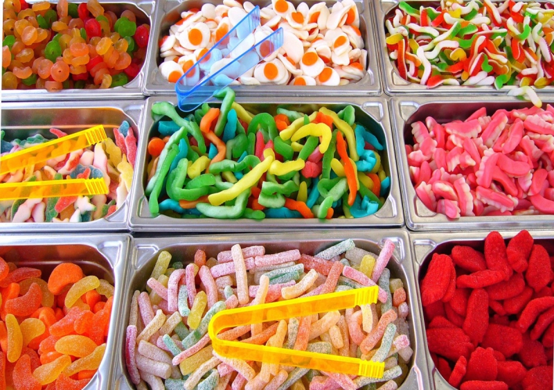 magasin-LA LONDE LES MAURES-min_pick_and_mix_children's_sweets_candy_colorful_treat_confectionery-1020869